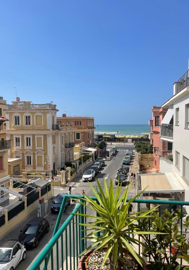 Ostia Bed And Beach Exterior photo