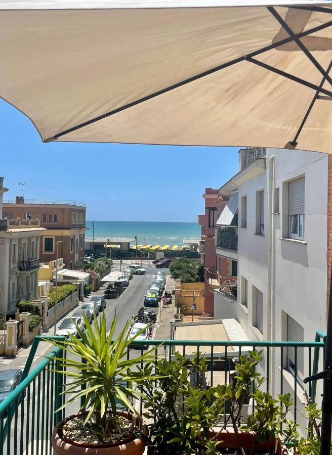 Ostia Bed And Beach Exterior photo