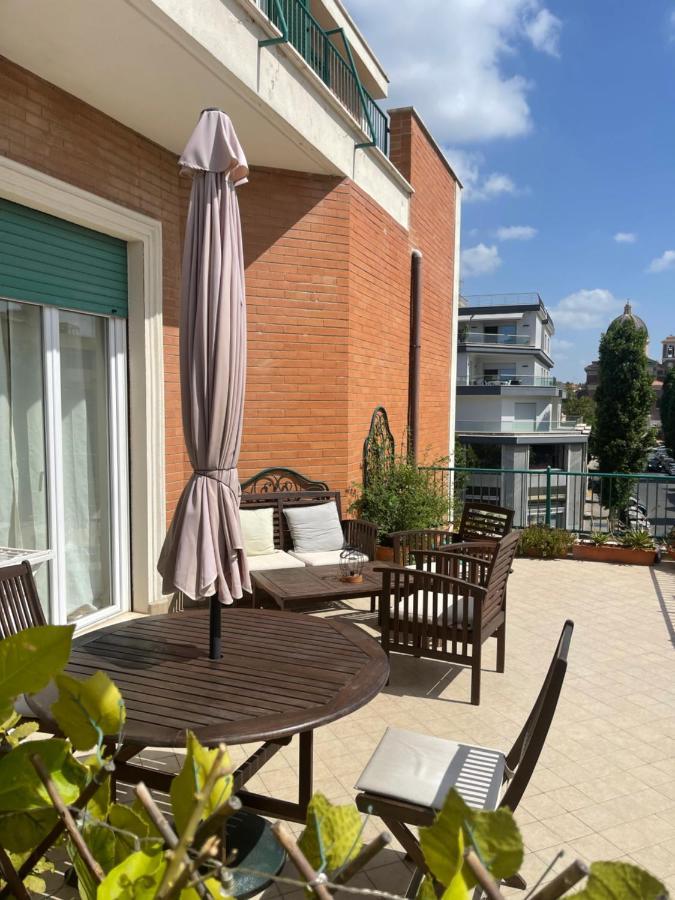 Ostia Bed And Beach Exterior photo